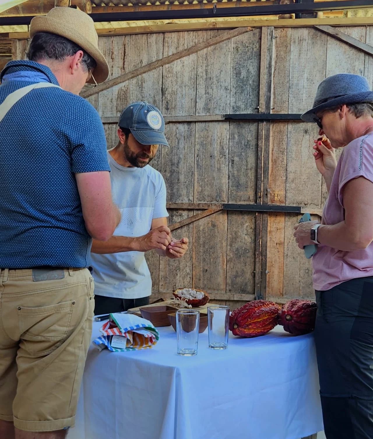 Explicación y degustación en el fermentadero